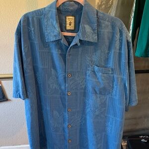 Jamaica Jaxx Teal Floral Button Down Shirt